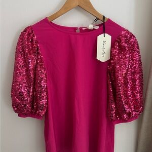 NWT Vine & Love Hot pink blouse